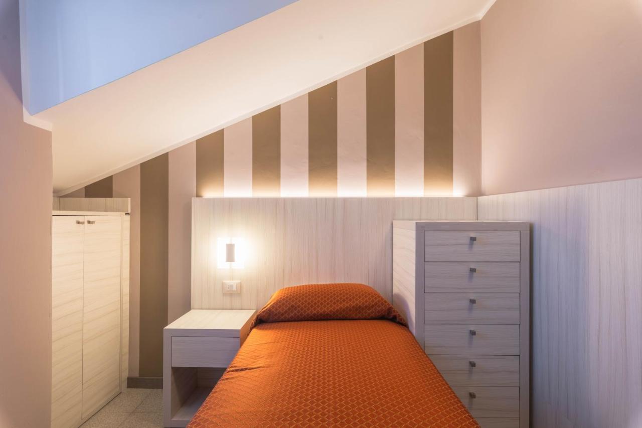 Single Room,1580626721:JPEG