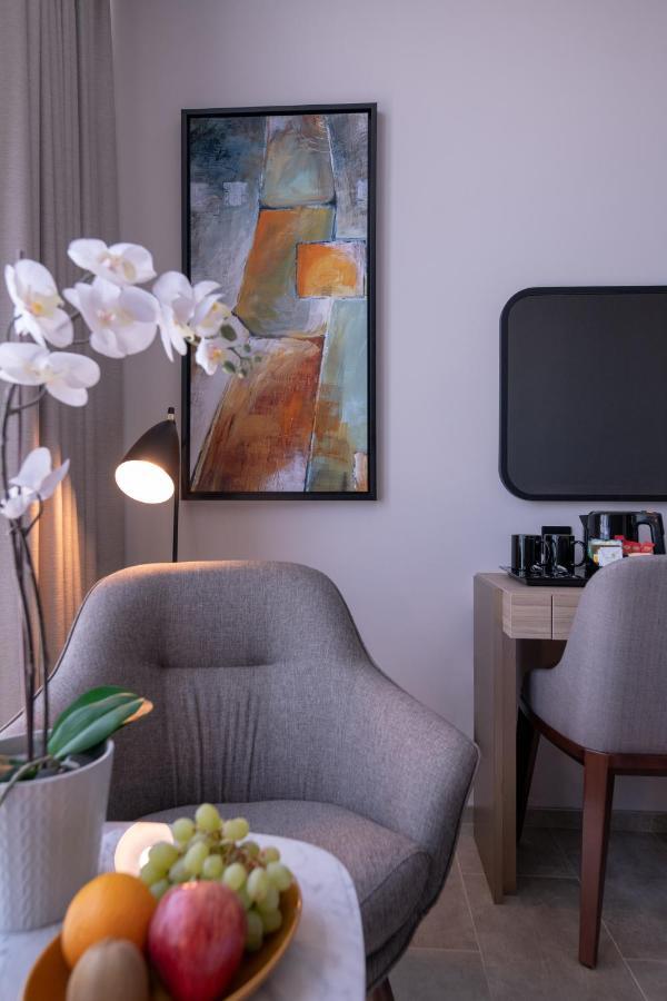 Pacchetto Staycation - Camera Matrimoniale Executive, Inclusi Gratuitamente il Check-in Anticipato alle 09:00, il Check-out Posticipato alle 18:00, Asciugamani, Ombrellone e Tappetino