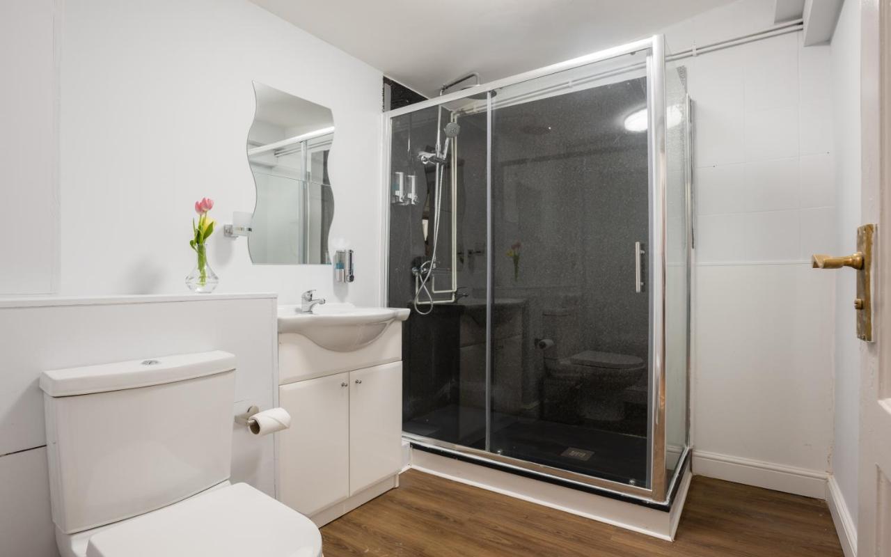 Camera Quadrupla con Bagno Privato