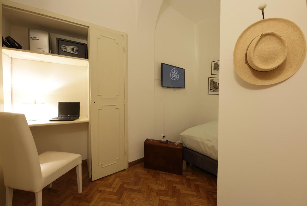 Camera Singola con Bagno Privato Esterno