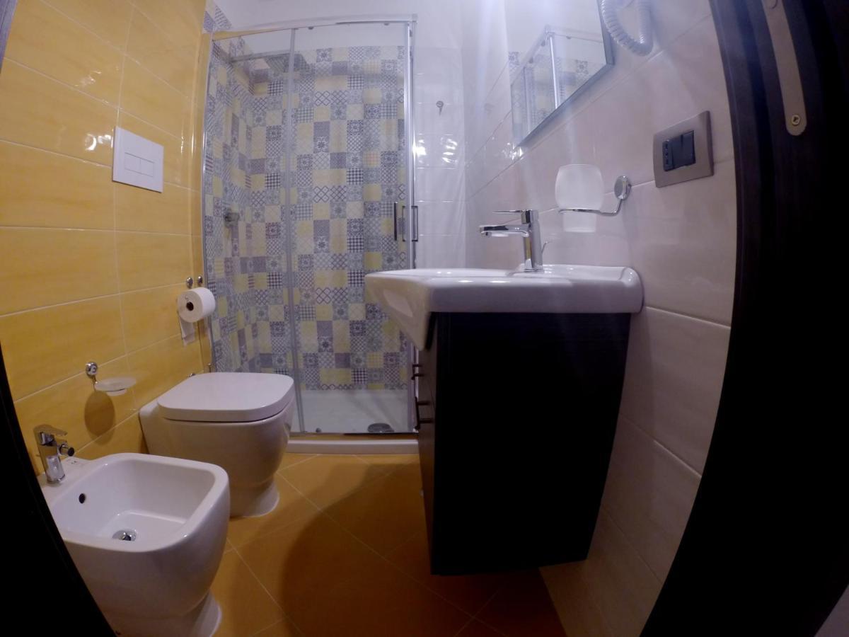 Deluxe Room with Private Bathroom,1033482746:JPEG