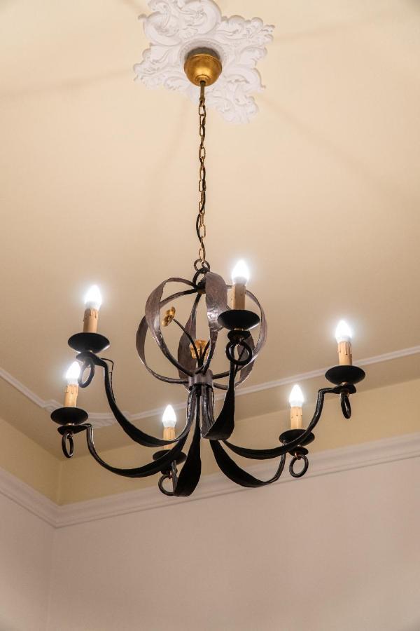 Camera Matrimoniale con Bagno in Comune