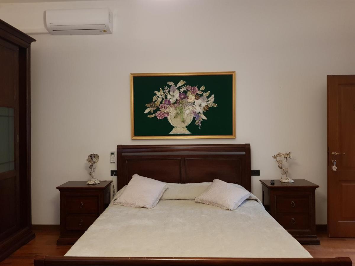Deluxe Room,1033741769:JPEG
