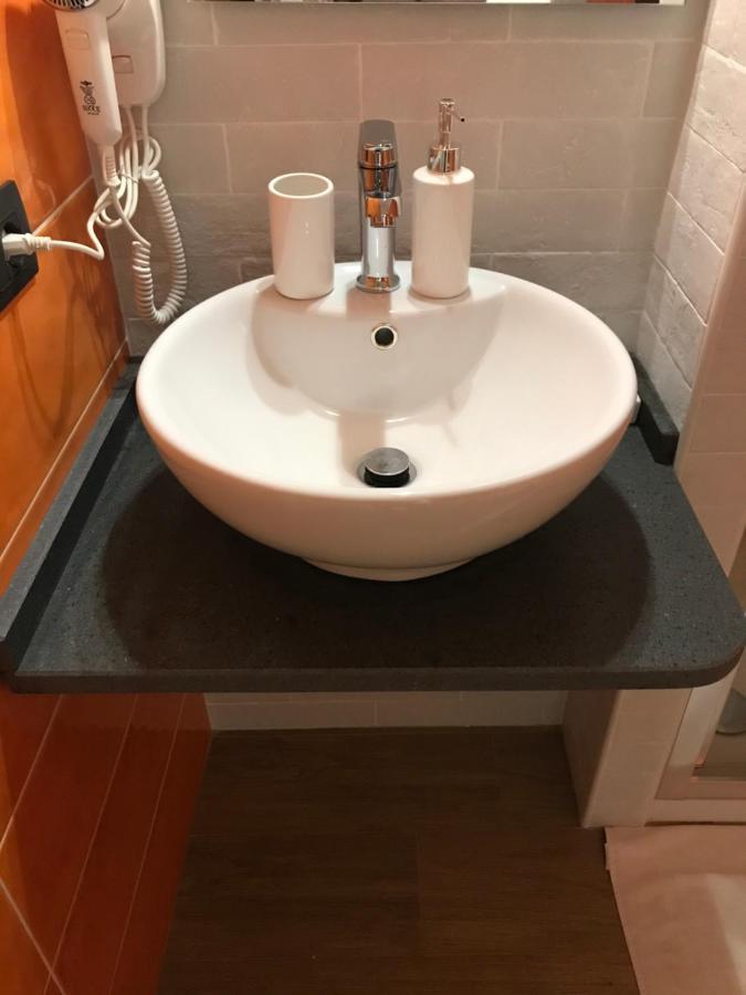 Camera Matrimoniale con Bagno Privato Esterno