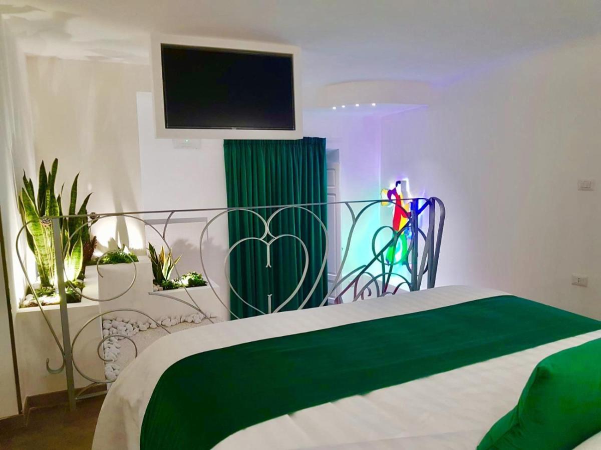 Deluxe Quadruple Room,1084904236:JPEG