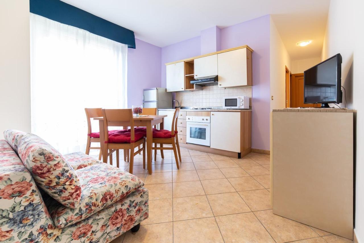 Two-Bedroom Apartment,1079102647:JPEG