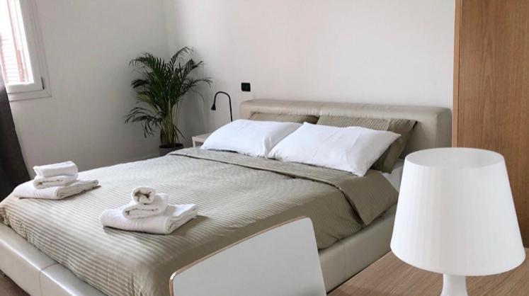 Deluxe Double Room with Shower