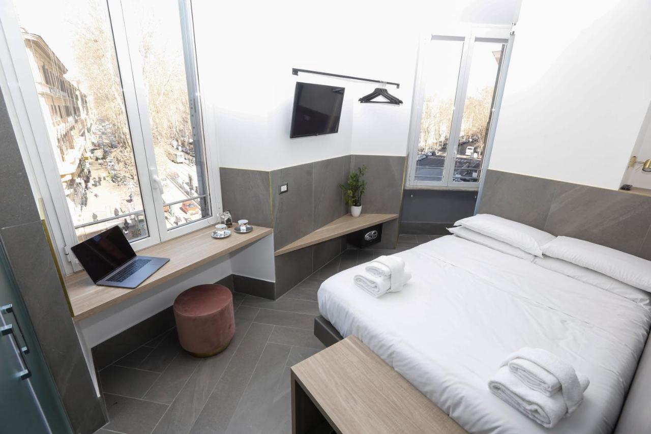 Small Double Room,1043205508:JPEG