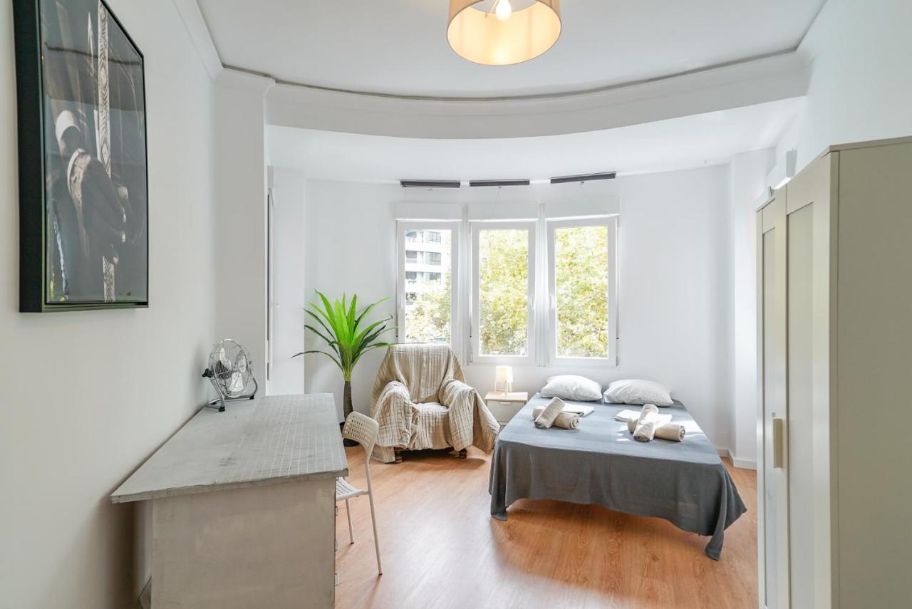 Double Room with Shared Bathroom,1045402375:JPEG