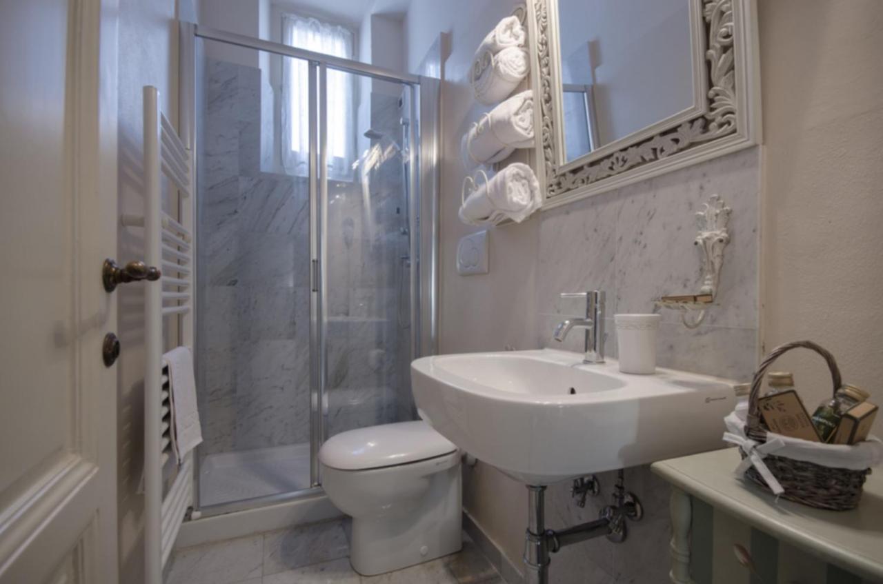 Camera Matrimoniale con Bagno Privato