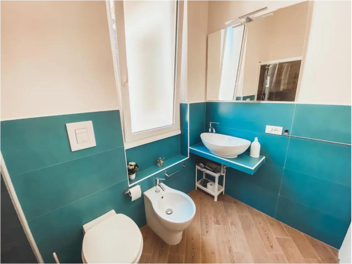 Camera Matrimoniale con Bagno Privato Esterno