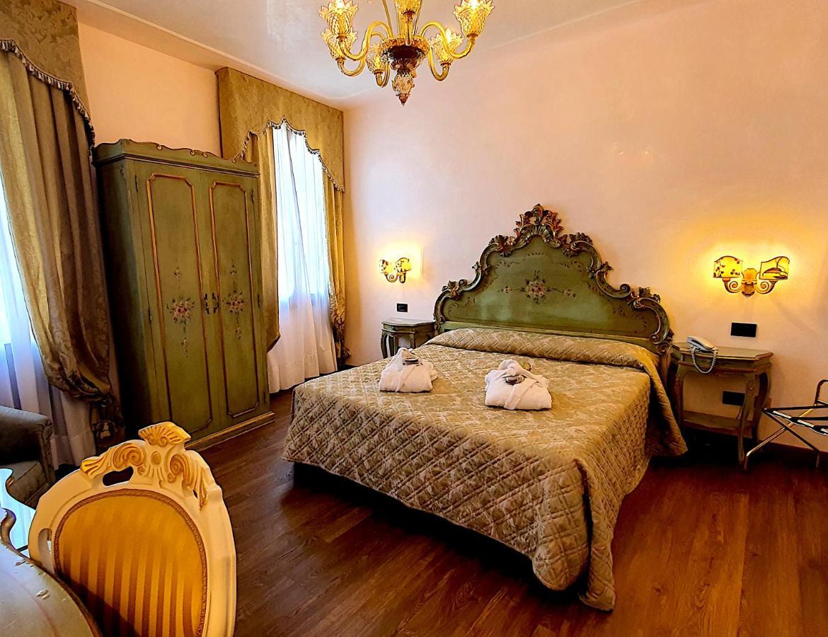Superior Double or Twin Room,1066262563:JPEG