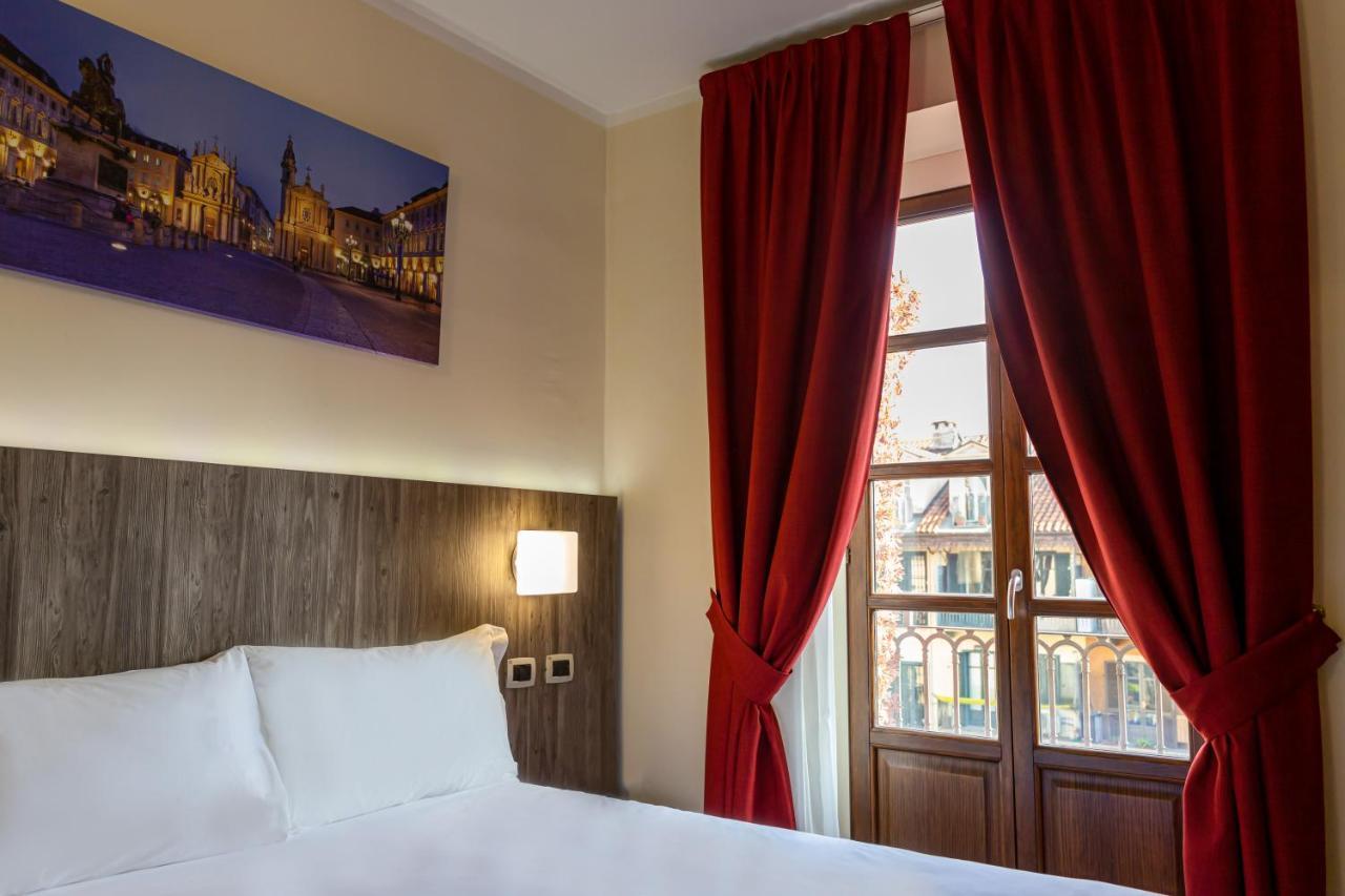 Small Double Room,1067925295:JPEG