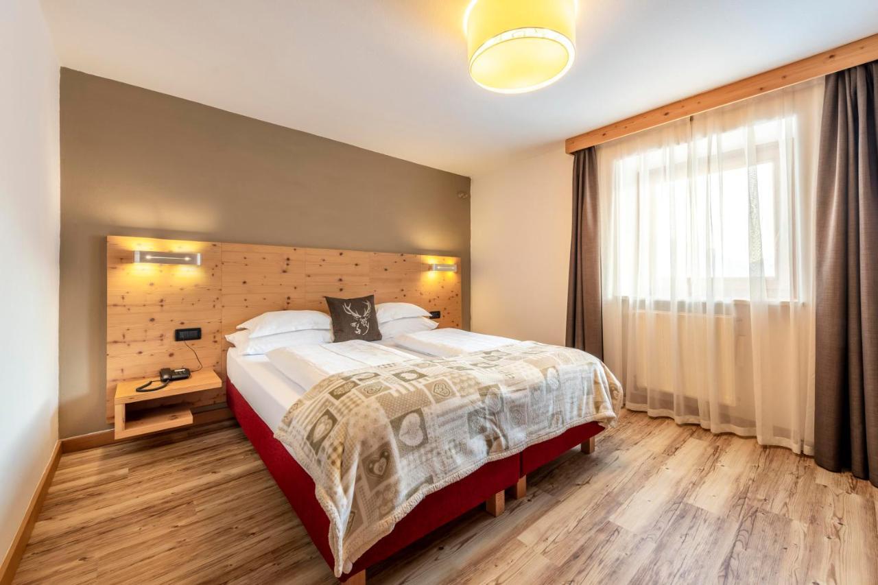 Double or Twin Room,1076766883:JPEG
