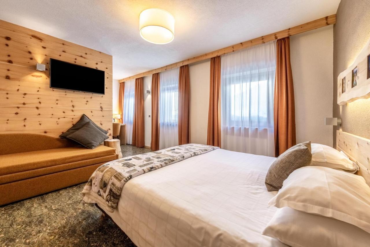 Triple Room with Mountain View,1076768074:JPEG