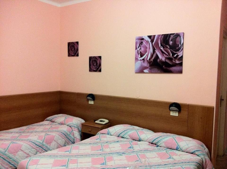 Camera Matrimoniale con Letto Supplementare (3 Adulti)