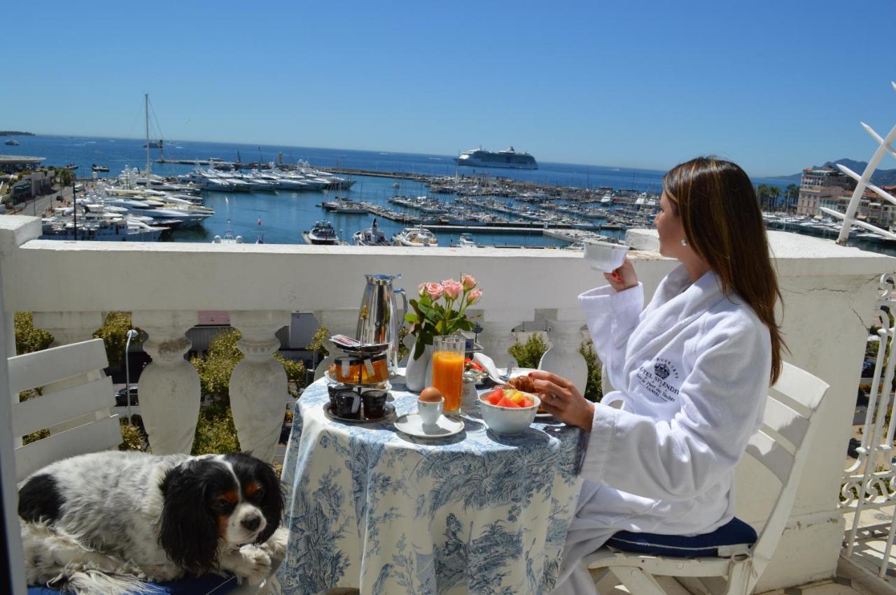 Suite Familiare con Camere Adiacenti e Vista Mare e Città