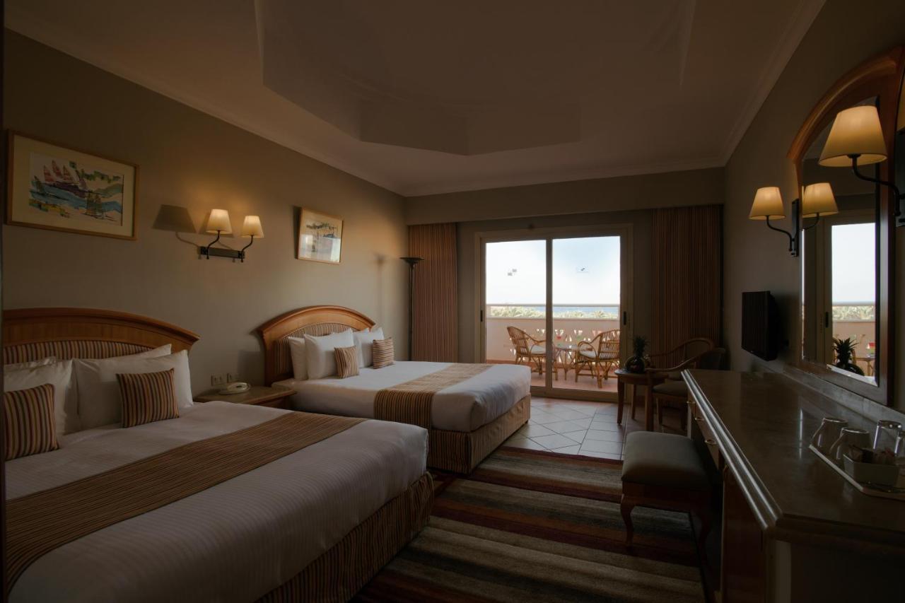 Superior Room,1212245515:JPEG