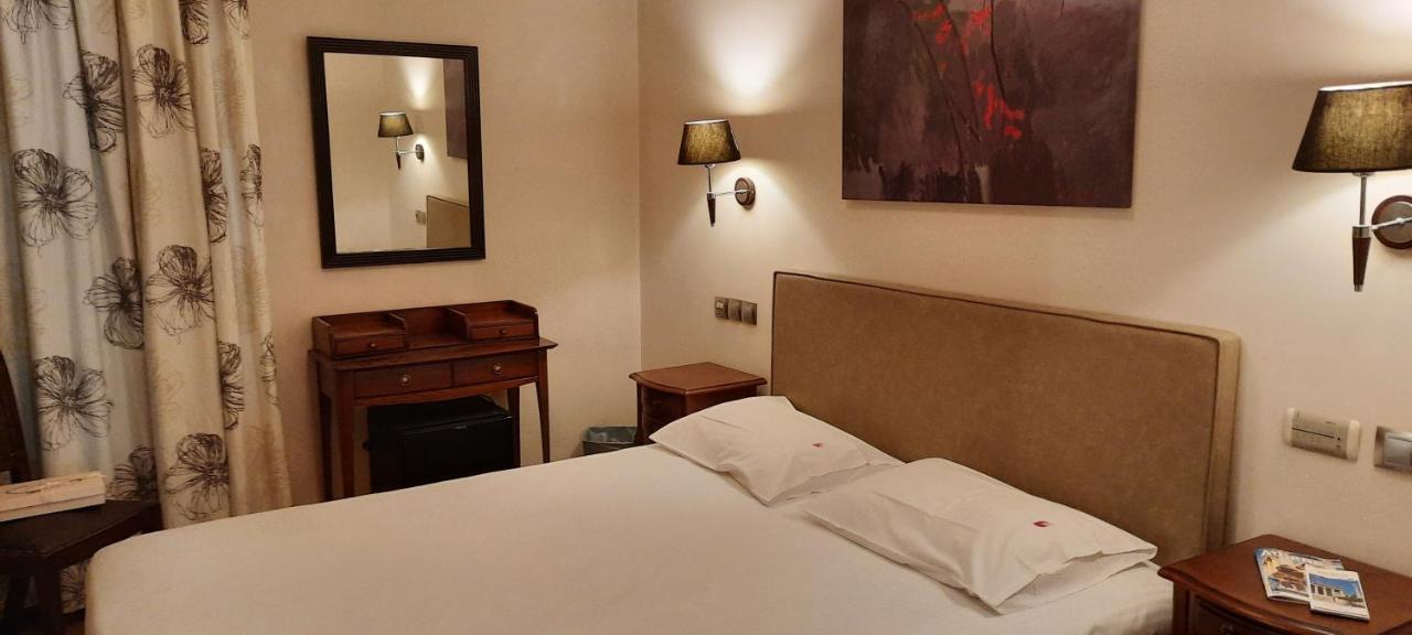 Economy Single Room – Semi Basement