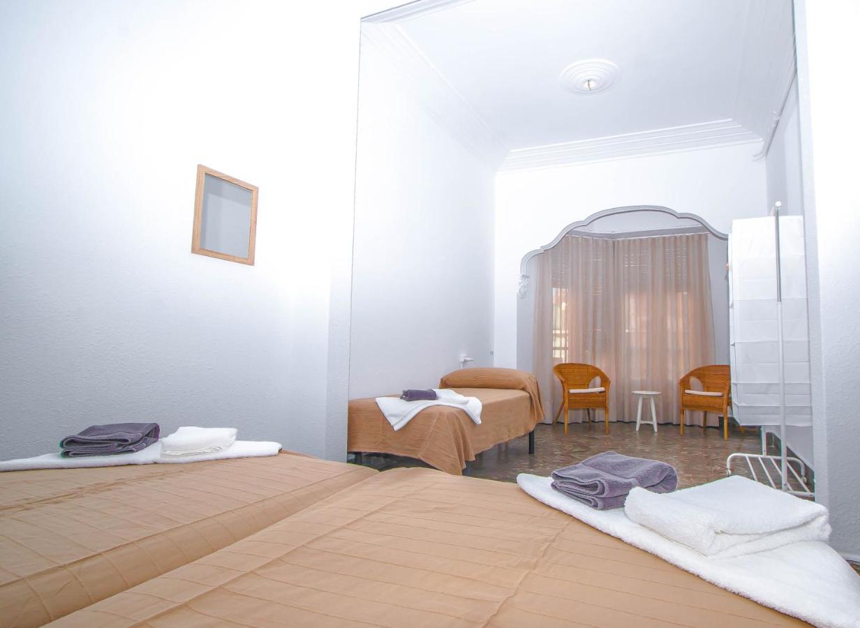 Camera Tripla con Bagno in Comune