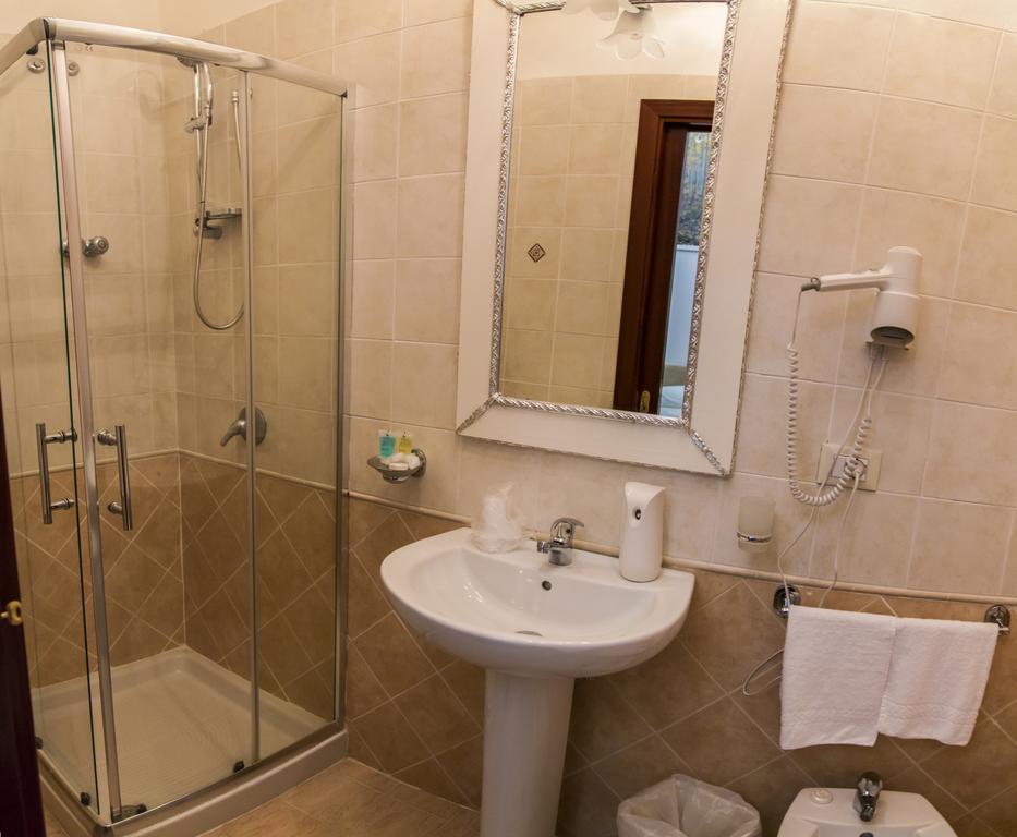 Camera Matrimoniale con Letto a una Piazza e Mezza