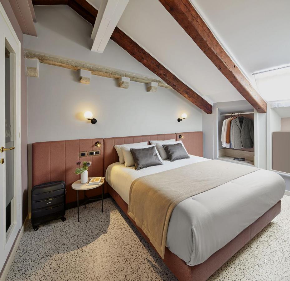 Superior Double Room,1274585962:JPEG