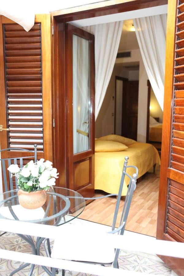 Camera Matrimoniale con Balcone