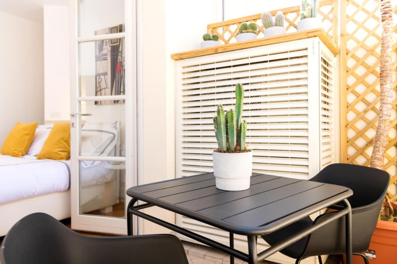 Double Room Private Terrace