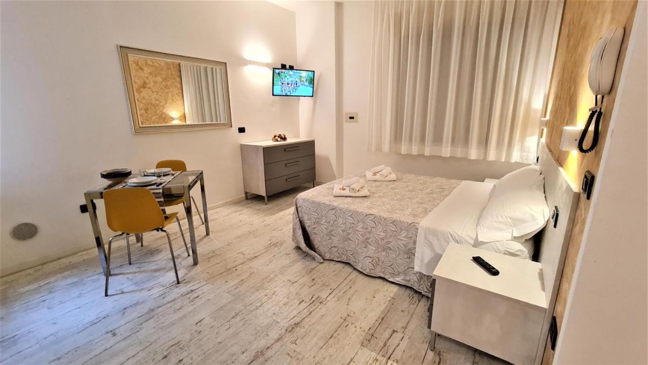 Studio Apartment with One Double Bed  - Ground Floor (2 adults),1109093220:JPEG