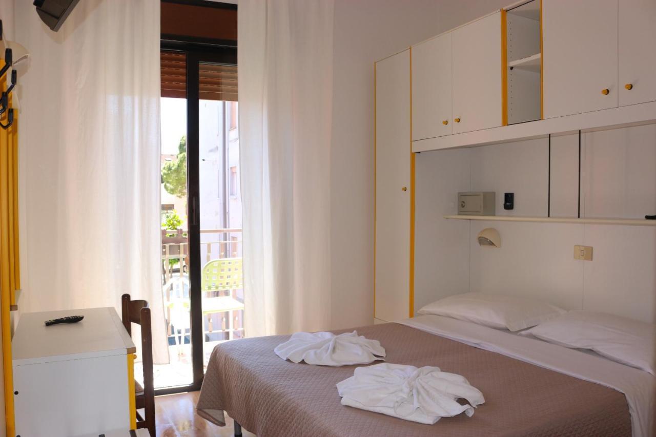 Camera Familiare con Balcone