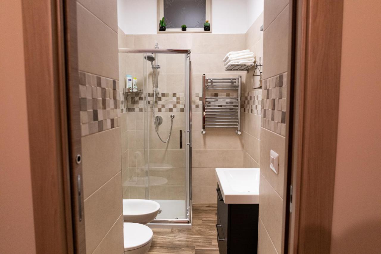 Double or Twin Room with Private Bathroom,1114258206:JPEG
