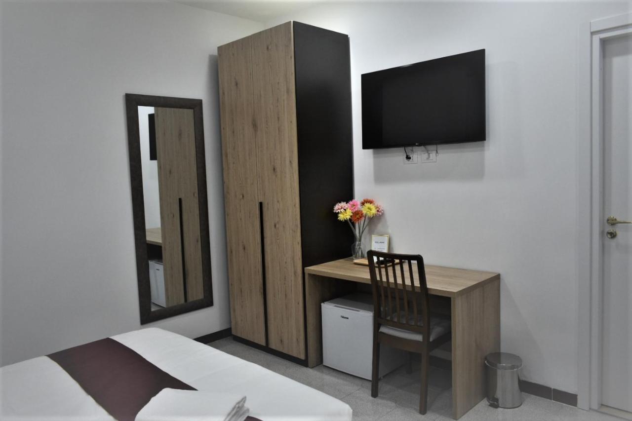Standard Triple Room,1317042175:JPEG