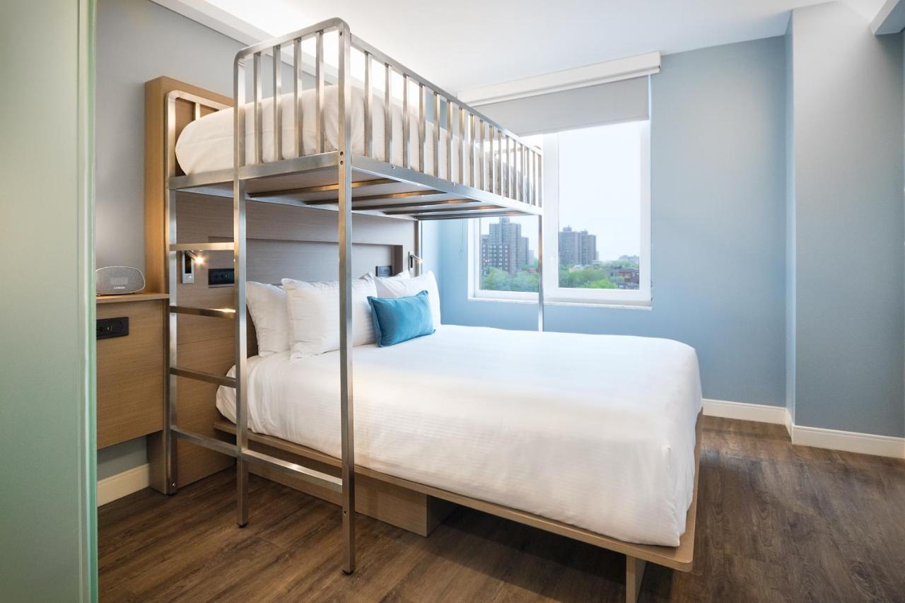 Camera Deluxe con 1 Letto Queen-Size e 1 Letto Singolo a Castello - Non Fumatori