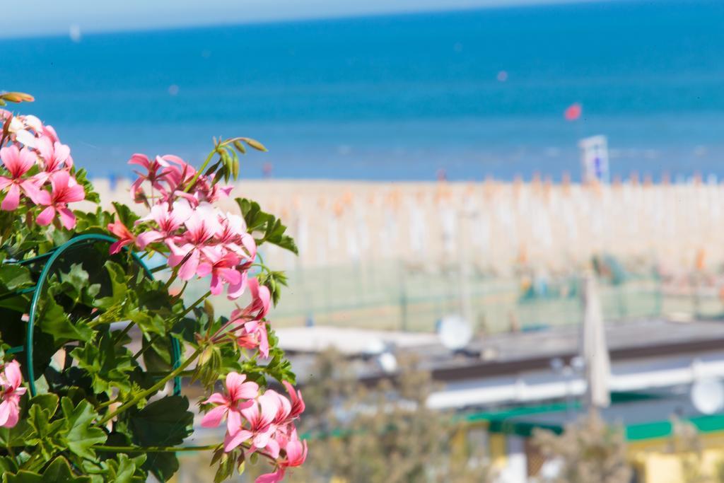 Camera Comfort Fronte Mare Matrimoniale/Doppia con Letti Singoli