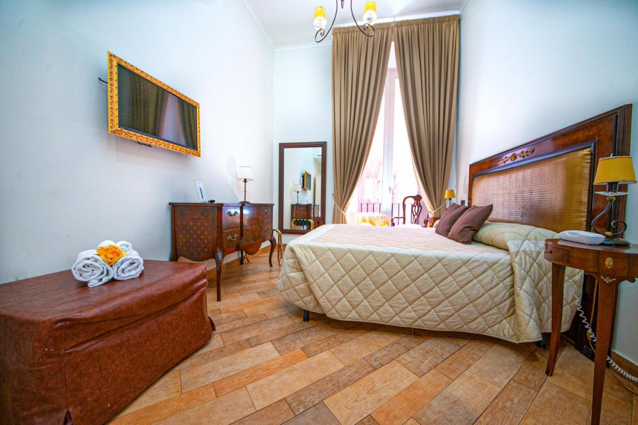 Triple Room,1127122014:JPEG