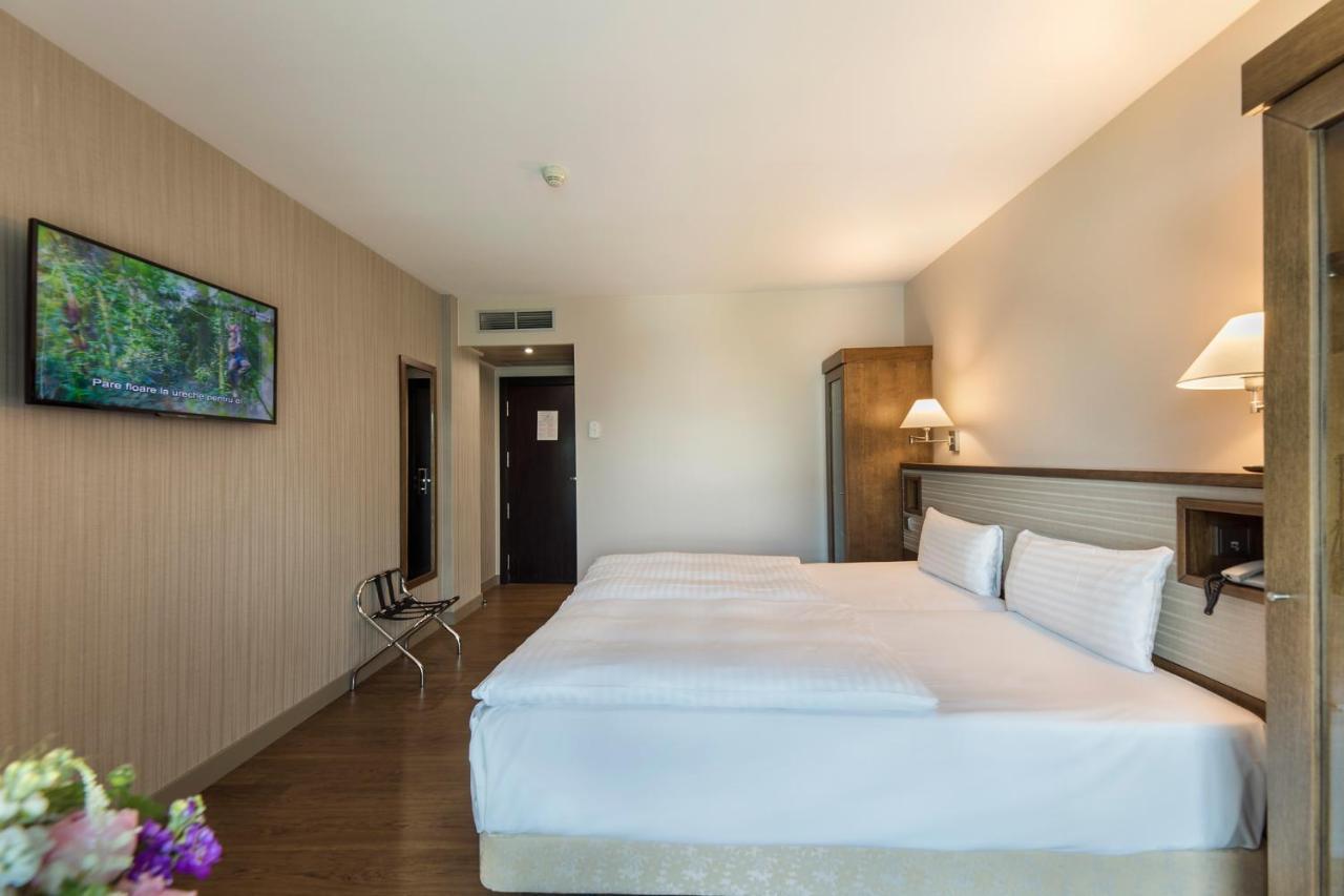 Superior Twin Room,1277743981:JPEG