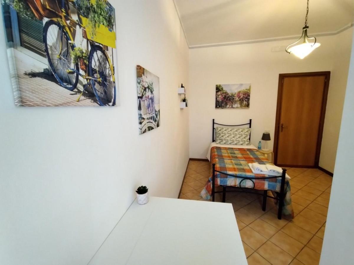 Single Room with Private Bathroom,1158279717:JPEG