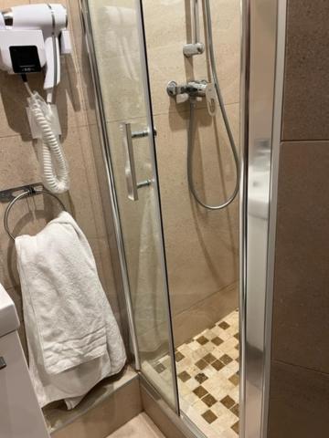 Double Room with Private Bathroom,1163414574:JPEG