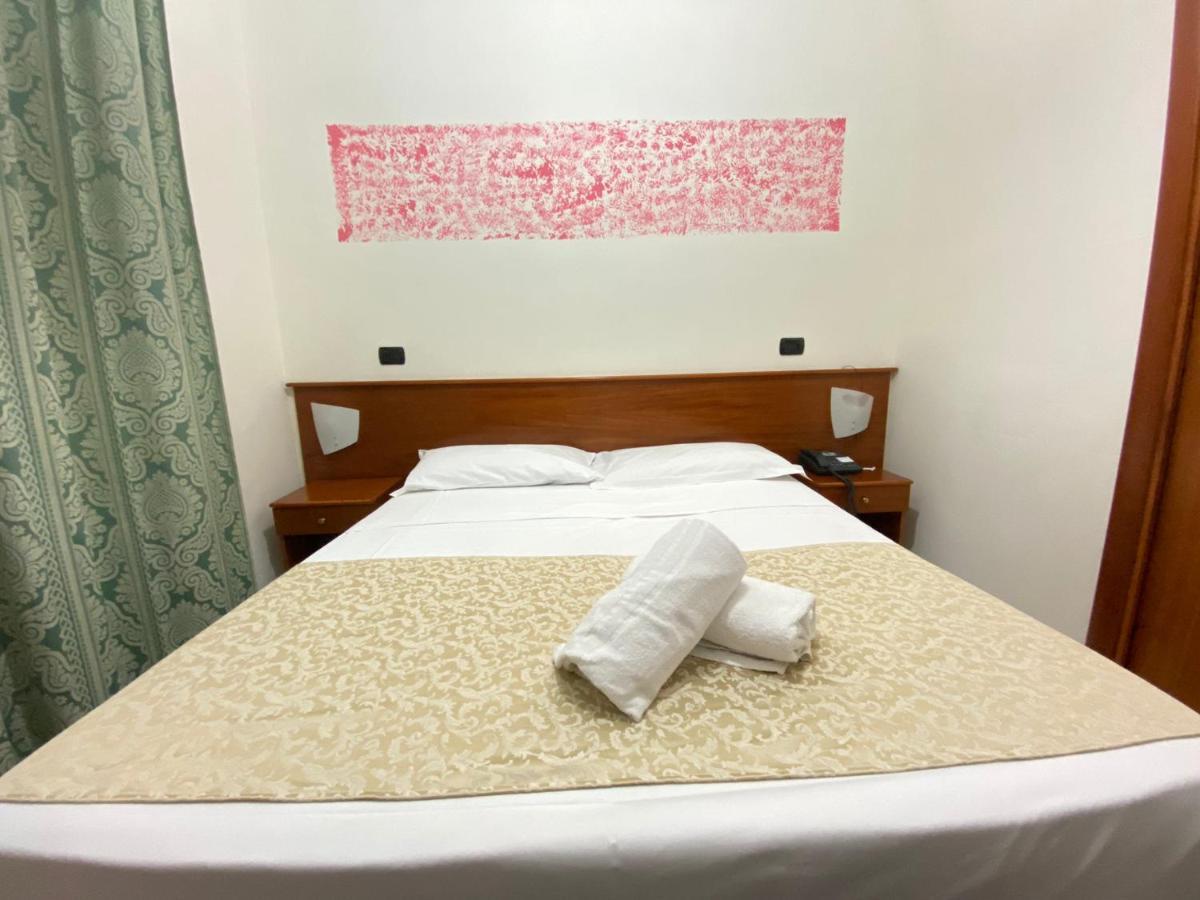Double/Twin Room,1170641029:JPEG