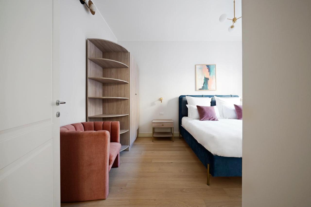Large 1 Bedroom Apartment with Balcony and Sofa Bed,1175023145:JPEG