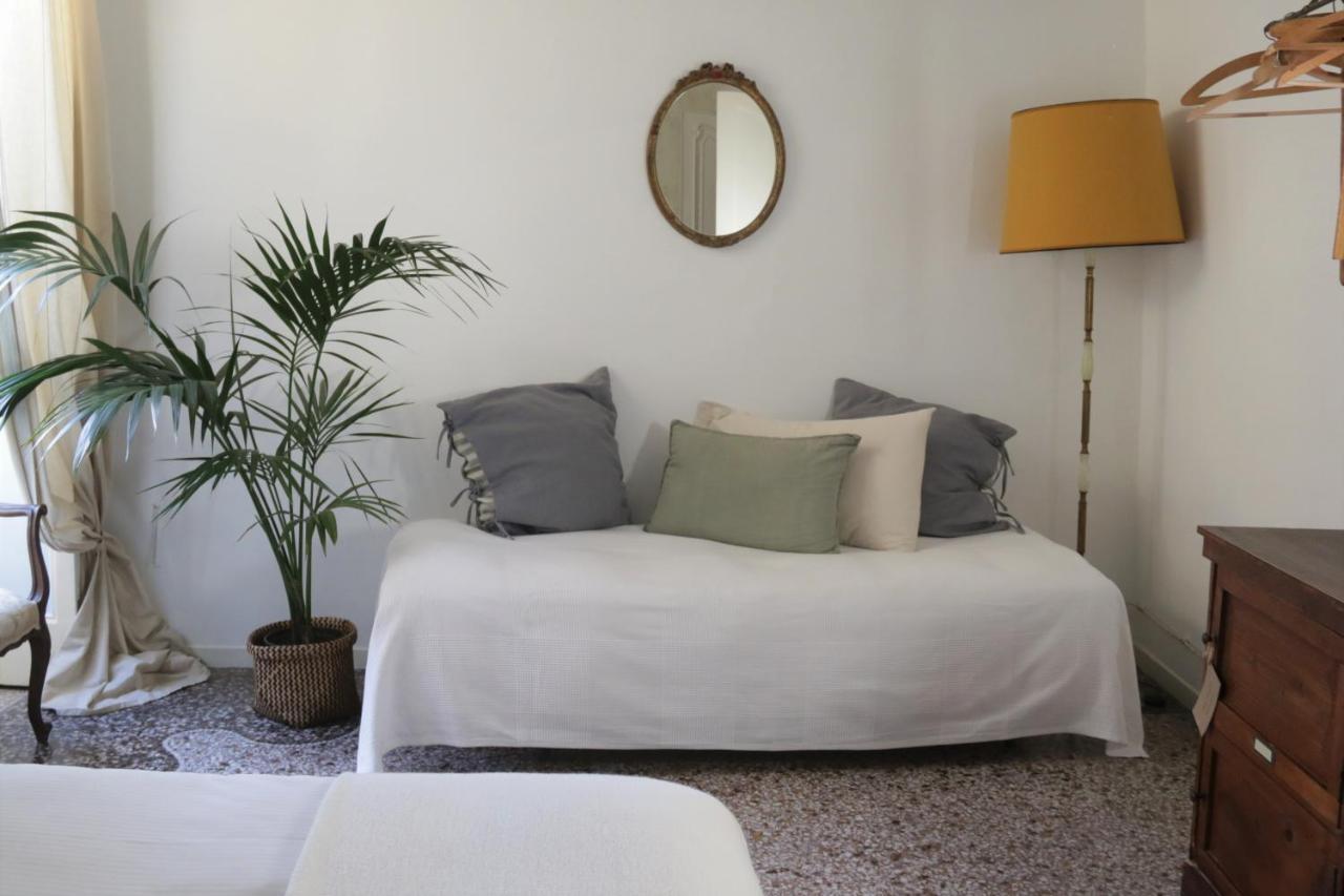 Double Room with Private External Bathroom,1588378314:JPEG