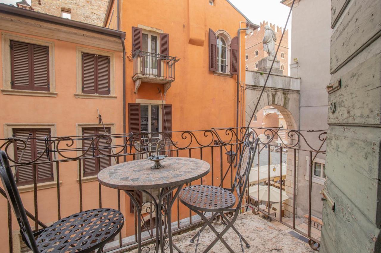 Ampio Appartamento con 1 Camera da Letto e Balcone