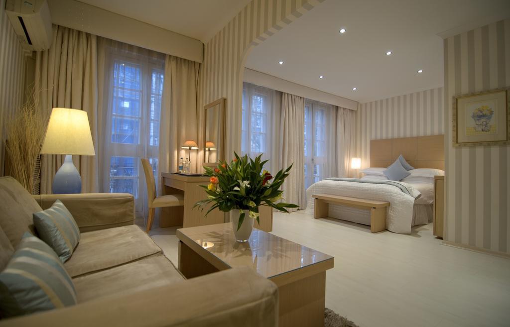 Junior Suite,120235086:JPEG