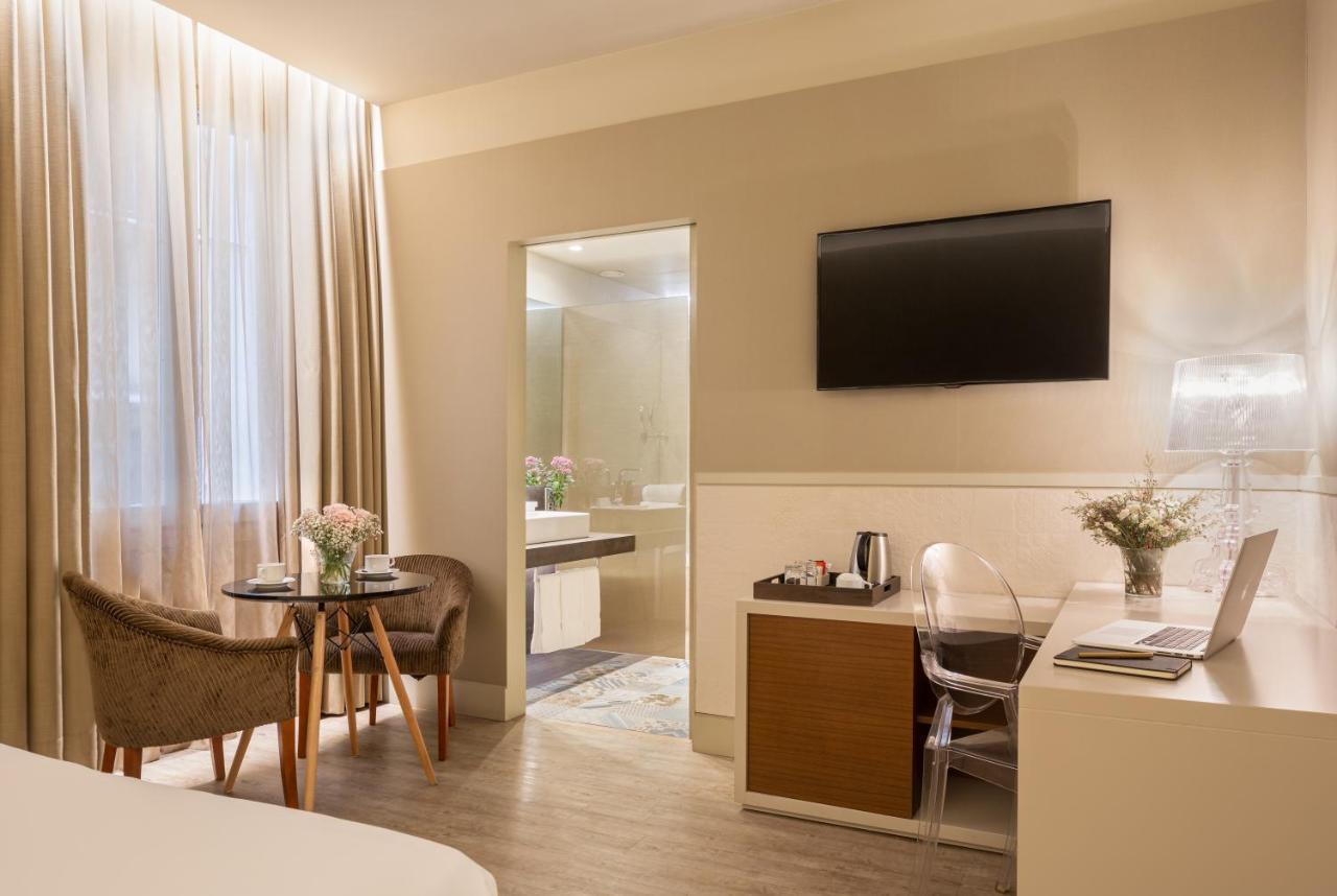 Camera Matrimoniale Superior con Letto Supplementare