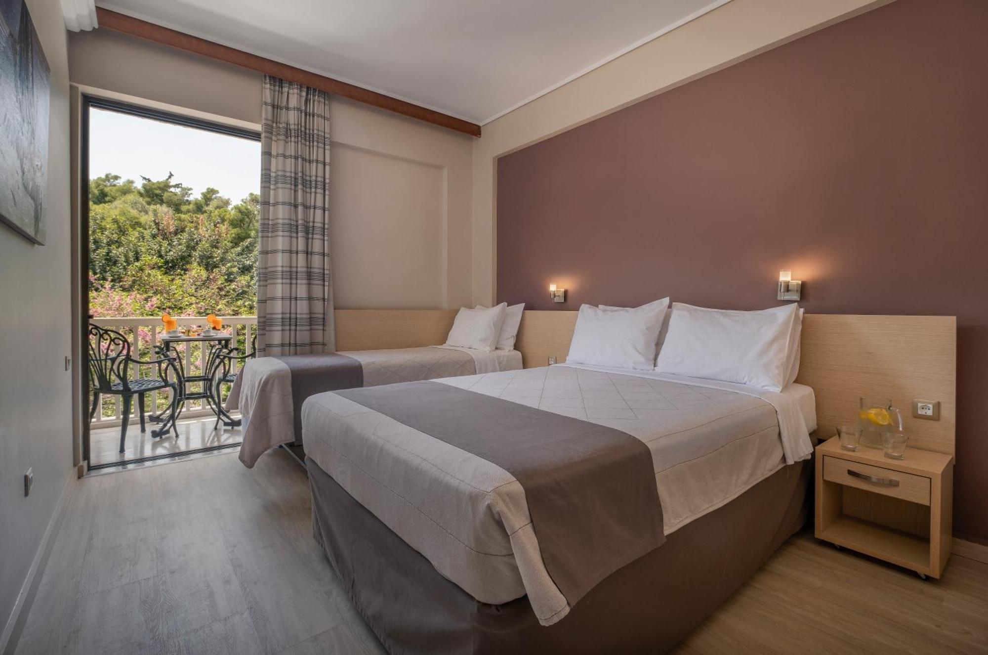 Camera Standard Matrimoniale/Doppia con Letti Singoli con Letto Supplementare