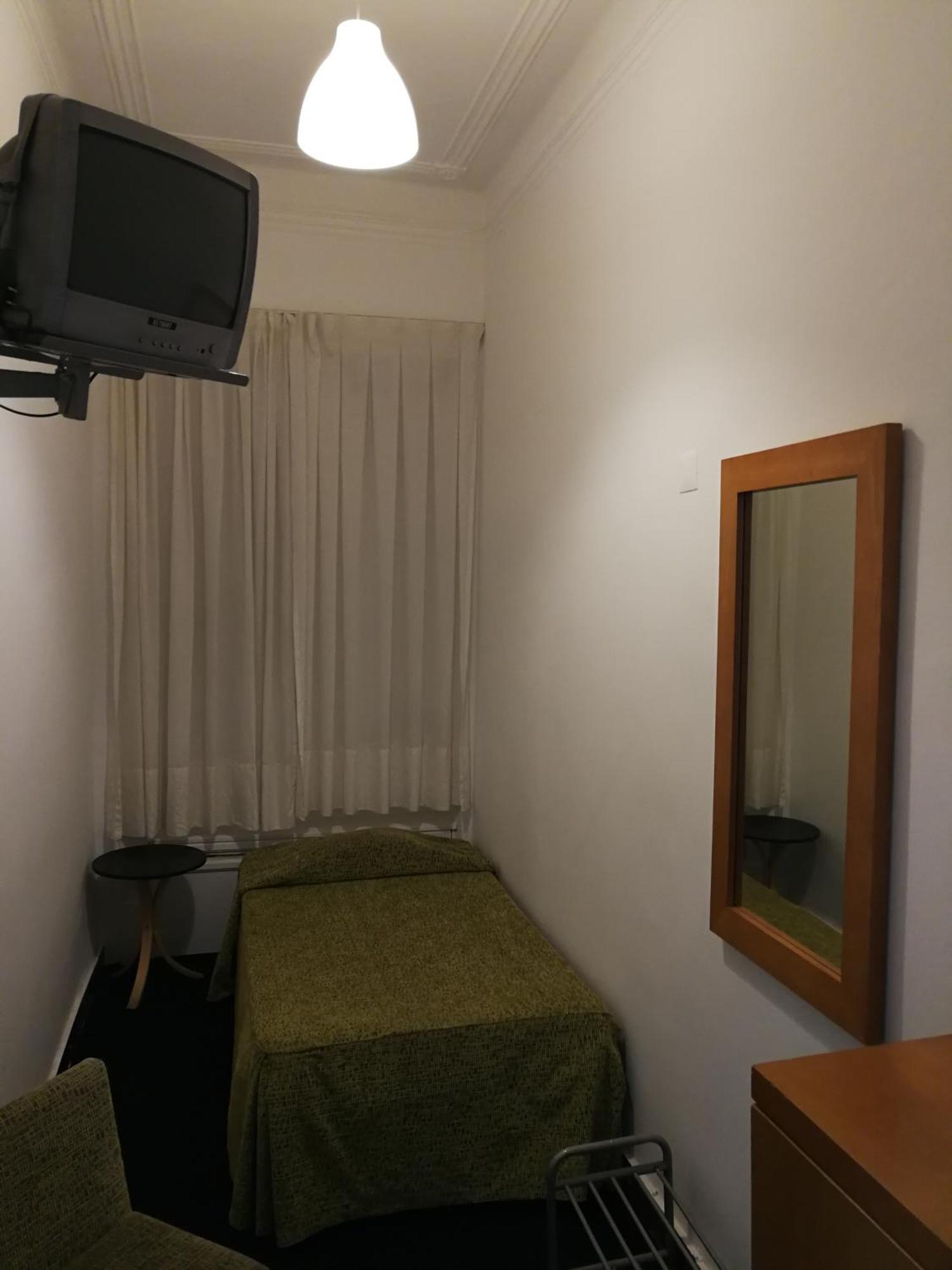 Camera Singola con Bagno in Comune