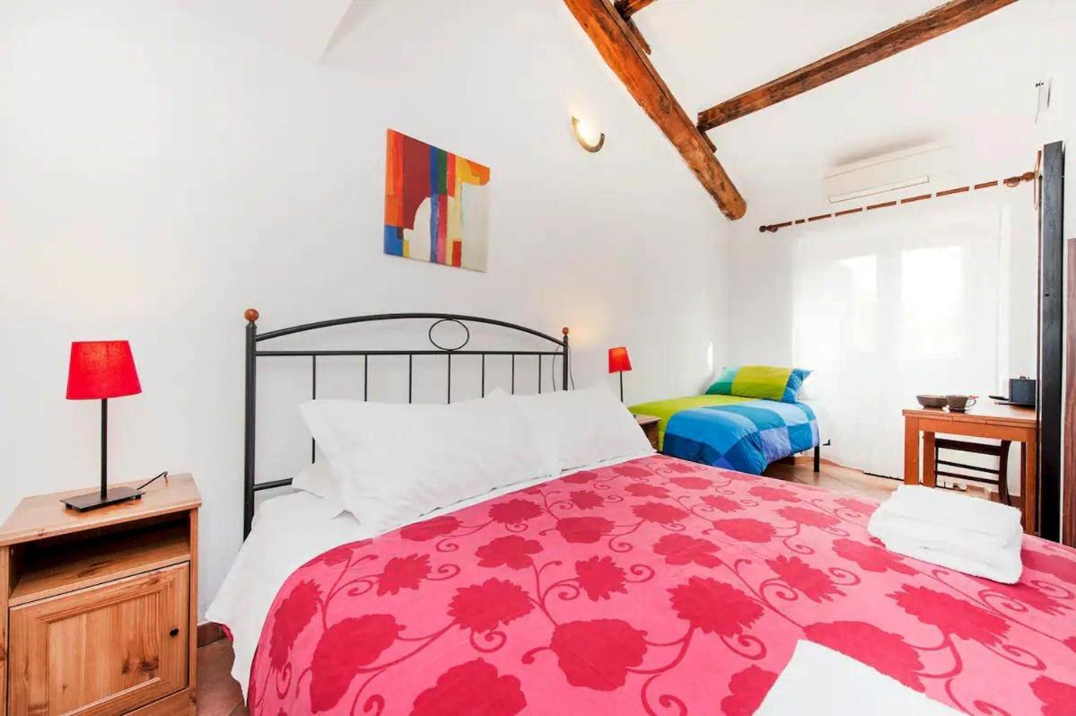 Triple Room,1209487588:JPEG