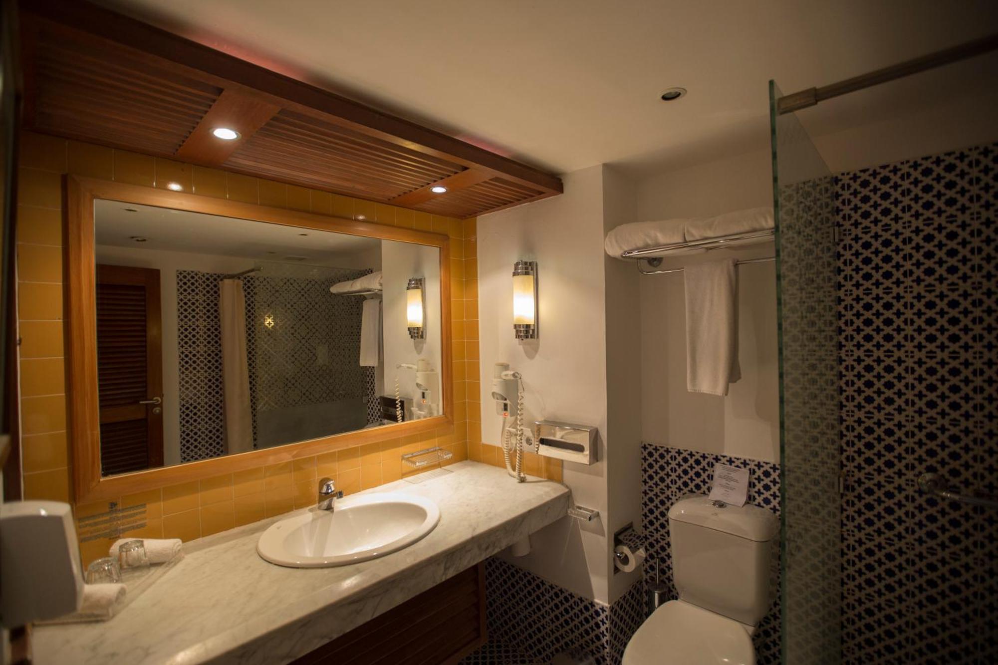 Superior Triple Room Sea View