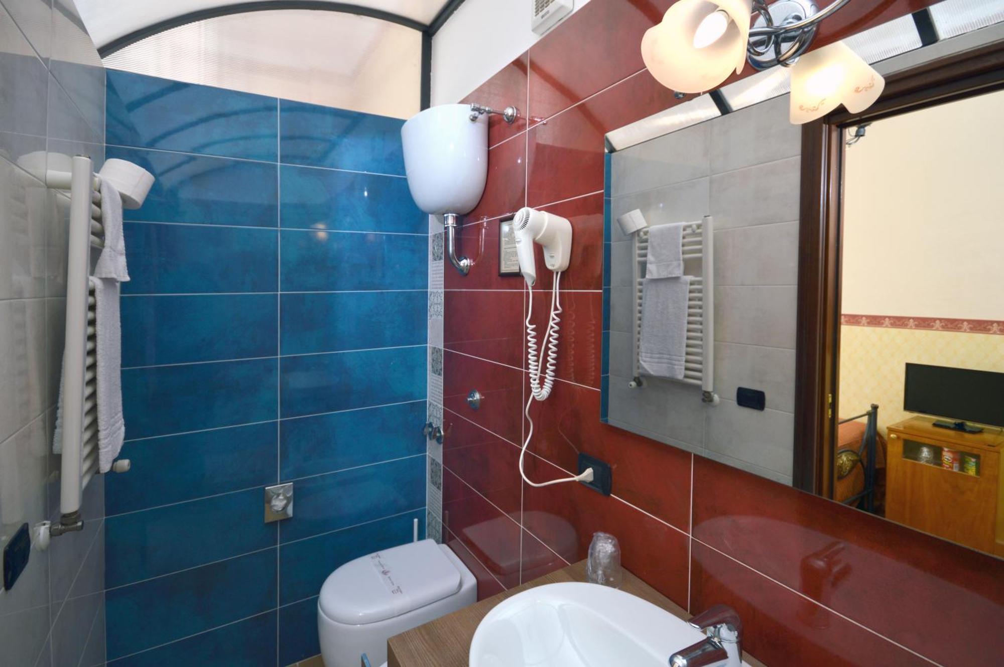 Single Room,1216020298:JPEG