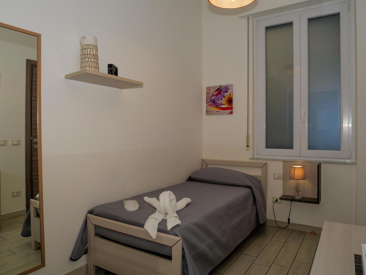 Budget Single Room,1211754064:JPEG